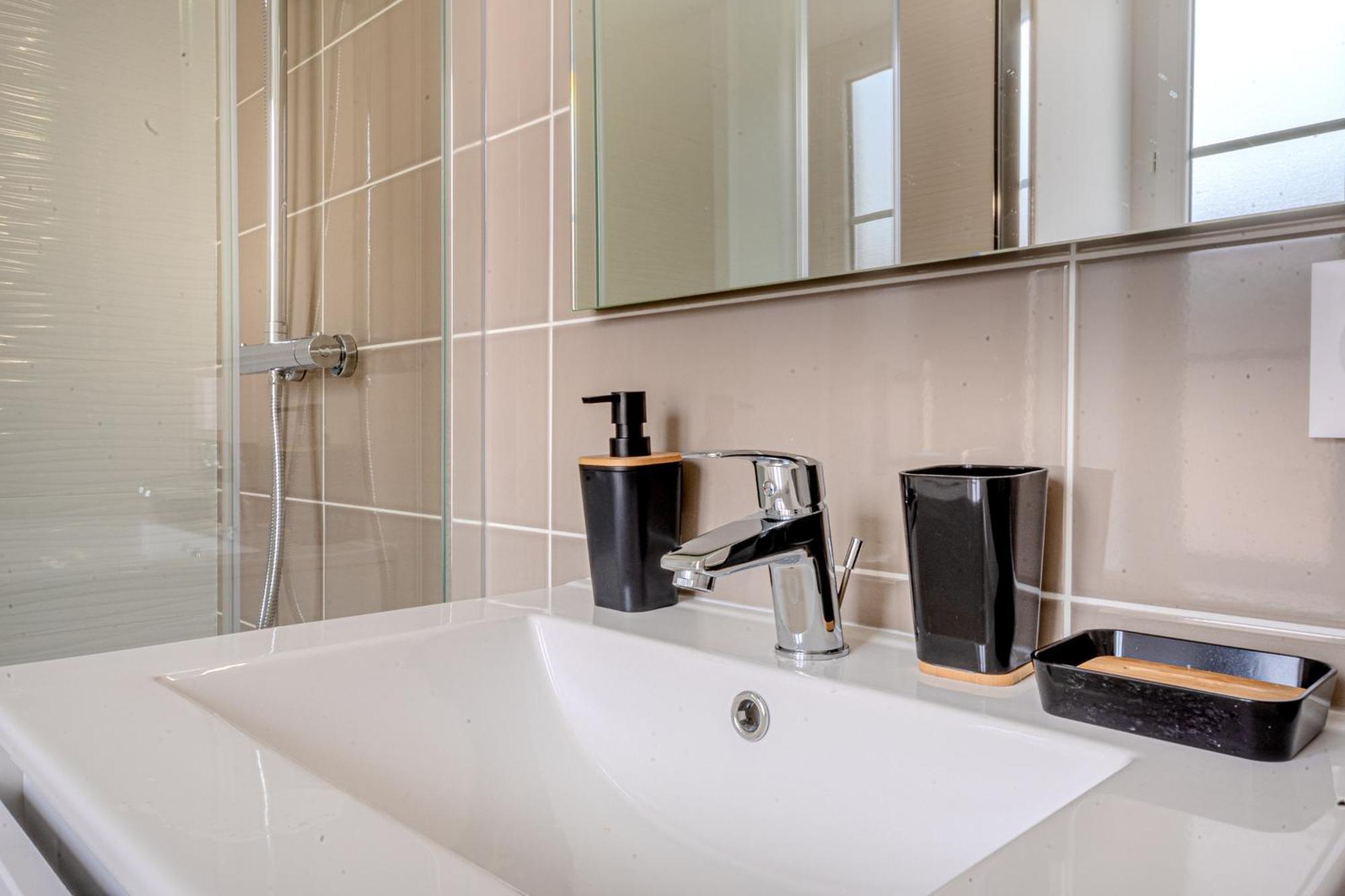 Le Plaidoyer Apartment Лимож Екстериор снимка